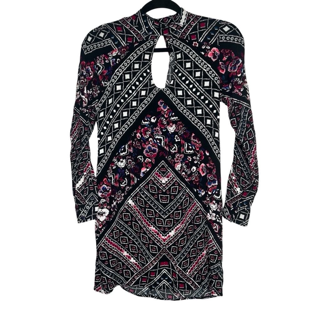 Express Black and Pink Geometric Long Sleeve Dress Size XS